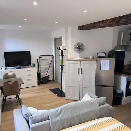Renove Au Coeur Du Centre Historique De Appartement Saintes